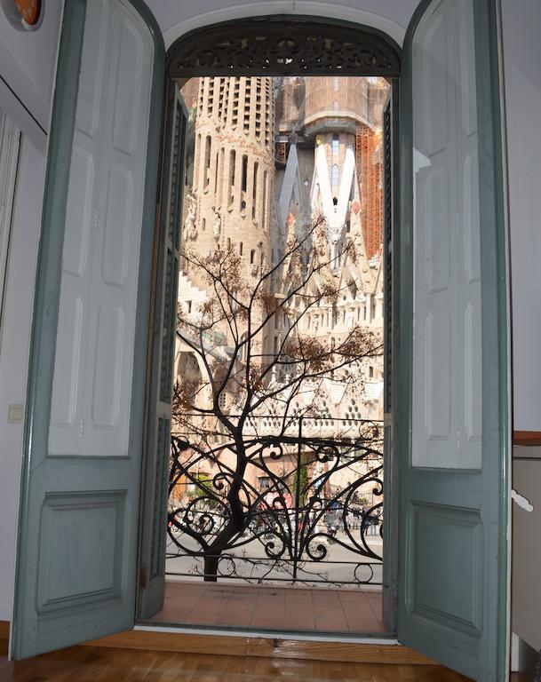 Gaudí Apartment Barcelona Exterior foto